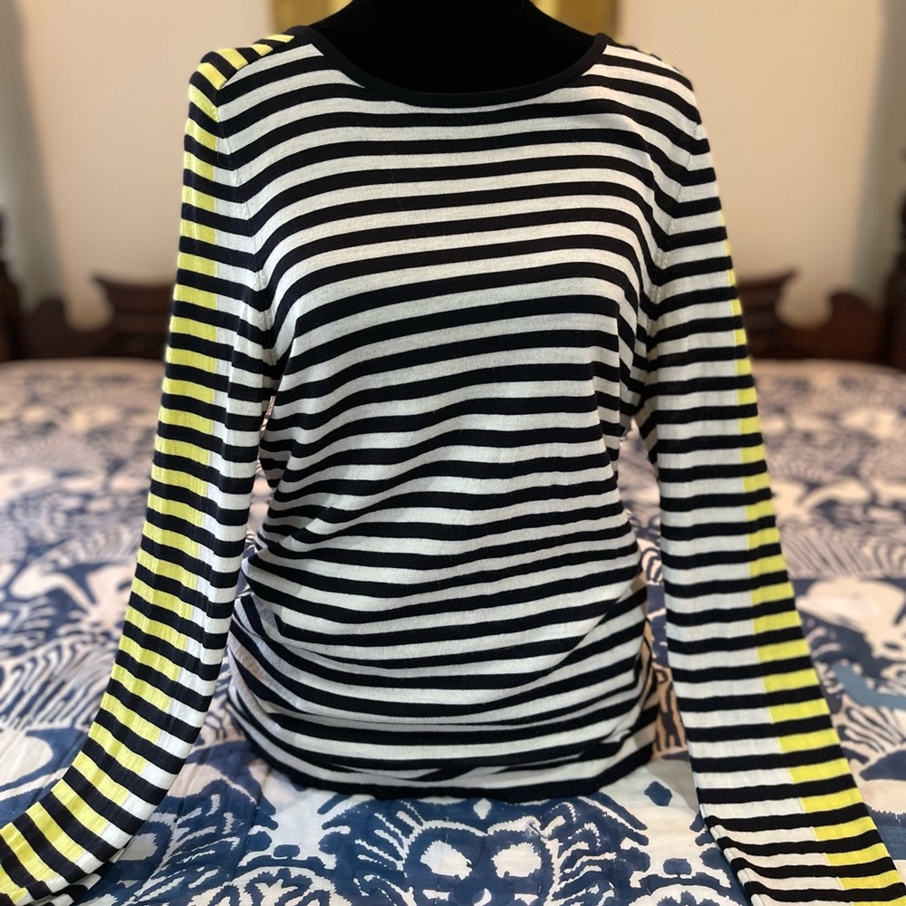 A-K-R-I-S *punto cashmere long sleeve striped sweater, US size 10, F42, D40.